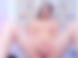 Live cam show with ErikaStar - Brown Hair on Dolls Live