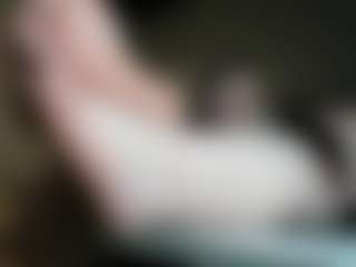 Live cam show with Florence - Moaning on camwithhim.com