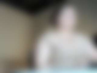 Live cam show with Florence - Spanks on SquirtSoMuch