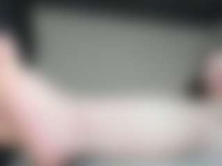 Live cam show with Florence - Moaning on CamClone