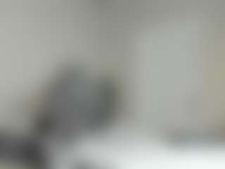 Live cam show with Florence - Sph on friskycurves.com