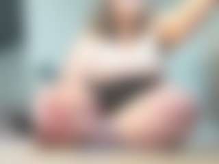 Live cam show with Florence - Stockings on Camsoda