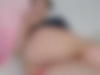 Live cam show with JuliaMyst - Body Massage on 1on1-livenow