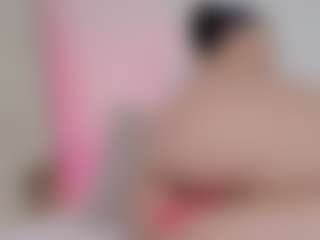 Live cam show with JuliaMyst - Bitch on livesuperchat.net