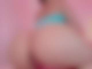 Live cam show with JuliaMyst - Foot Fetish on studioflirtlive.com