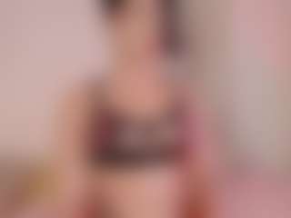 Live cam show with JuliaMyst - Body Massage on friskycurves.com