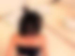 Live cam show with Kittyhart1 - Petite on CamClone