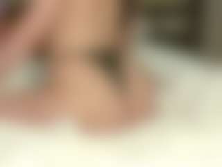 leonameilee's Live Sex Cam Show