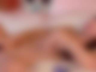 Live cam show with leonameilee - Green Eyes on https://playwithruby.com