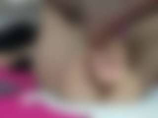 luciatemptation's Live Sex Cam Show