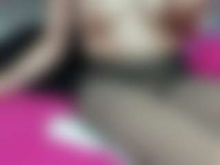 luciatemptation's Live Sex Cam Show