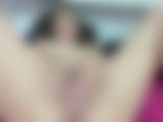 Live cam show with luciatemptation - Thin on Hubzter Live