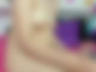luciatemptation's Live Sex Cam Show