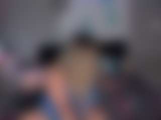 RocketBaddieRips's Live Sex Cam Show