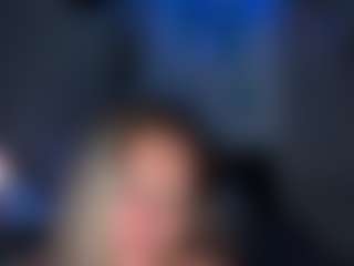 Live cam show with RocketBaddieRips - Cum on instabang