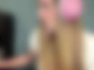 SheriIzsak's Live Sex Cam Show