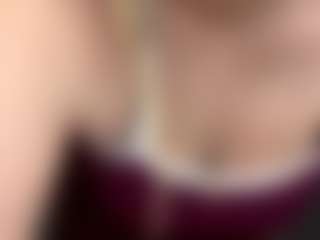SheriIzsak's Live Sex Cam Show