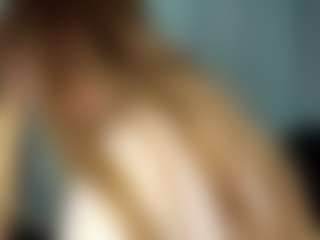 SheriIzsak's Live Sex Cam Show
