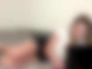 SheriIzsak's Live Sex Cam Show