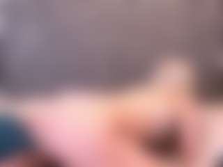 ValarieCarlini's Live Sex Cam Show