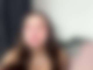 Live cam show with Railly - Bedroom on Pornisteam.com