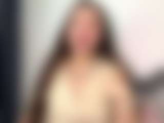 Live cam show with Railly - Anal on Camsoda