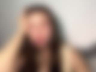 Live cam show with Railly - Teen (18+) on xDating