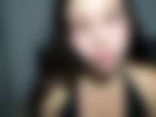Live cam show with Railly - College on Streamer API