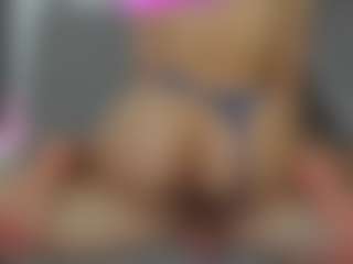 Live cam show with Wickedbunny - Shaved Pussy on Camsoda