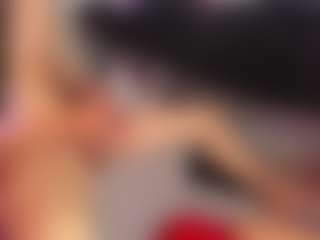 Live cam show with Wickedbunny - Facial on Camsoda