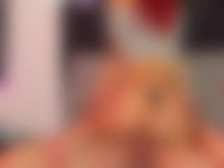 Live cam show with Wickedbunny - Strip on Mixed Magazine Live