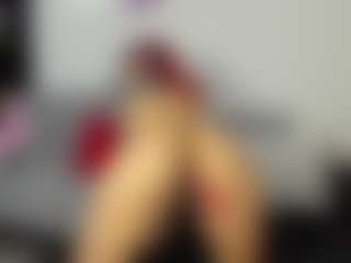 Live cam show with Wickedbunny - Brown Eyes on AdultVida.com
