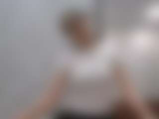Live cam show with Chloe - Brown Eyes Asian on fapnchat