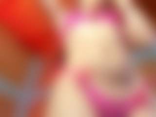 Live cam show with Emma-belley - Skinny on Mixed Magazine Live