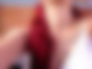 Live cam show with Emma-belley - Red Hair Lush on Camversity