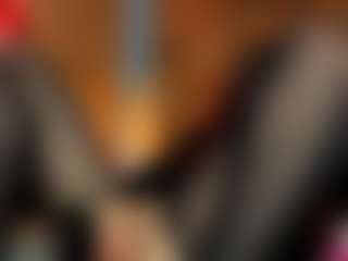 Live cam show with Emma-belley - Red Hair Amateur on Dare Cams