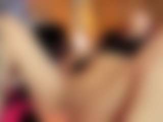Emma-belley's Live Sex Cam Show