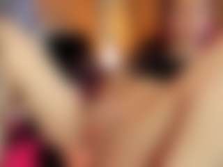 Emma-belley's Live Sex Cam Show