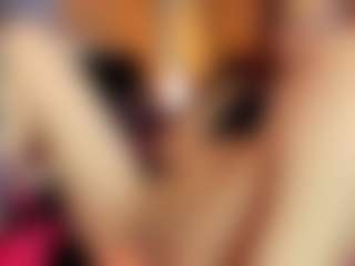 Emma-belley's Live Sex Cam Show