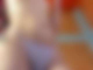 Live-camshow met Emma-belley - Fingering Latina op Camsoda | colombia