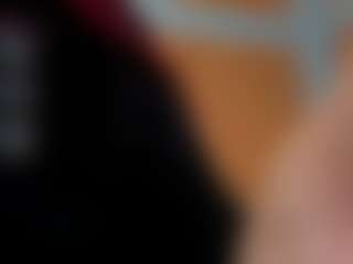 Live cam show with Emma-belley - Spank Red Hair on Gym Cam Girls