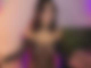 Live cam show with Fairy-Sammy - Tease Brown Hair on alttransgirls