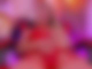 Live cam show with Hailey_sky - Average on Milf Play