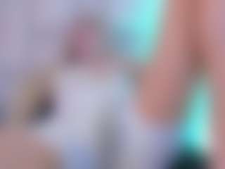 Live cam show with Hailey_sky - Tease on madthumbs