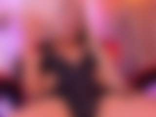 Live cam show with Hailey_sky - Flat Chested on Camsoda
