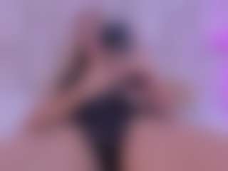 Live cam show with Hailey - HD on StripNow