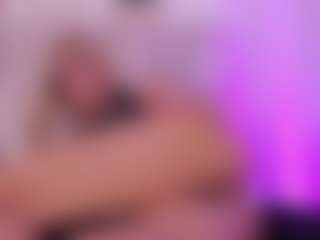 Live cam show with Hailey - Tease on Camsoda