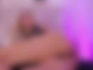 Live cam show with Hailey - Tease on Camsoda