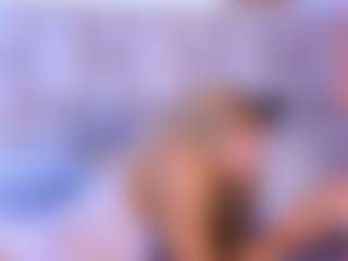 Live cam show with Hailey - No Smoking on CamSextacy