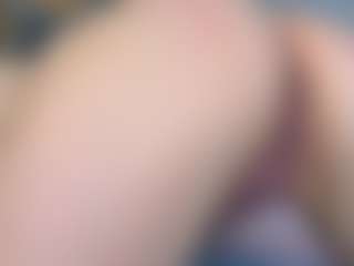 KarieNickeson's Live Sex Cam Show